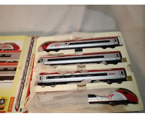 OO scale Hornby R2467 Virgin Trains, four car Pendolino, tilt action and lights, excellent condition, storage wear to box. UK