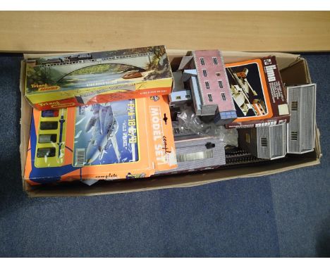 Quantity of model railway accessories to include Triang, Lima, Hornby etc. UK P&amp;P Group 3 (£30+VAT for the first lot and 
