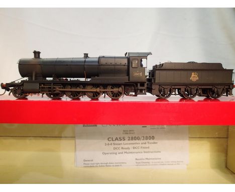 OO scale Hornby R3006, 38XX class, BR green, early crest, weathered, 3802, excellent condition, box for 3864. UK P&amp;P Grou