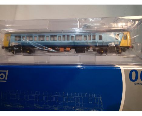 OO scale Dapol 4D-009-008, class 121 railcar, 55033, Midline livery, near mint, boxed. UK P&amp;P Group 1 (£16+VAT for the fi