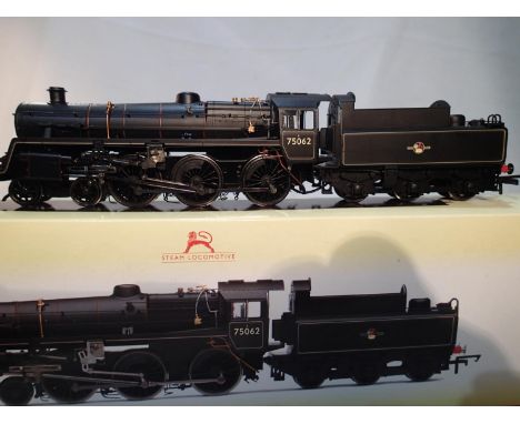 OO scale Hornby R2715, class 75000, black, late crest, 75062, excellent condition, some detail needs refitting, box with wear