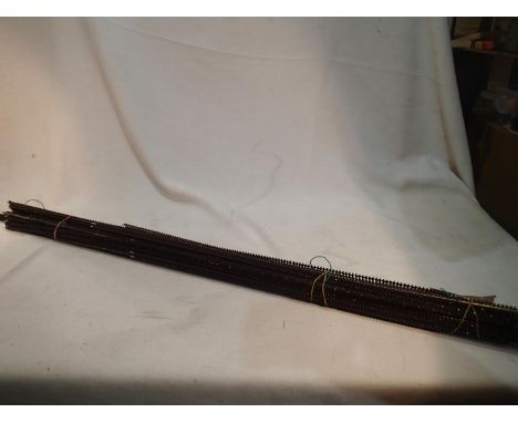 N gauge, bundle of wooden sleeper N gauge flexi track, some full lengths, some cut, mostly very good condition. UK P&amp;P Gr