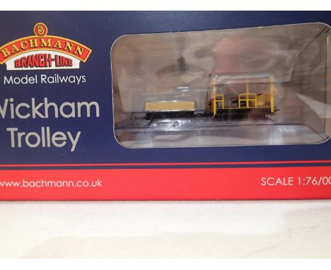 Bachmann 32.992 Wickham trolley car, BR engineers yellow, near mint, ex shop stock. UK P&amp;P Group 1 (£16+VAT for the first