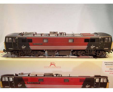 OO scale Hornby, class 87, renamed/numbered and weathered to 87030, Black Douglas, Virgin livery, excellent condition, missin