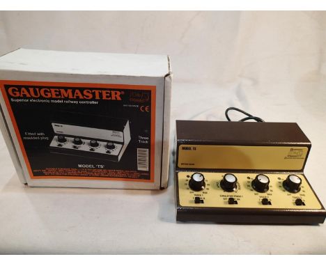 Gaugemaster model TS three track controller, excellent condition, boxed. UK P&amp;P Group 1 (£16+VAT for the first lot and £2