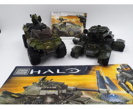 Mega Blocks Halo UNSC rhino and warthog, built up in excellent condition with paperwork. UK P&amp;P Group 2 (£20+VAT for the 