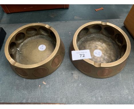 A PAIR OF TRENCH ART ASHTRAYS 