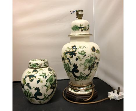A MASONS LAMP AND A MATCHING MASONS GINGER JAR 