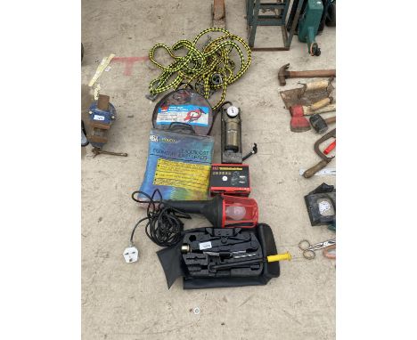 VARIOUS CAR ITEMS - TOW ROPE, JACKS, INSPECTION LAMP ETC 