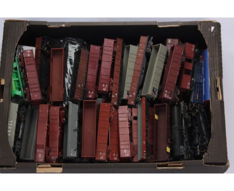 Lima Fleischmann Roco Liliput and other makers HO gauge freight wagons,  comprising Fleischmann 5287 stanchion wagon and Lima