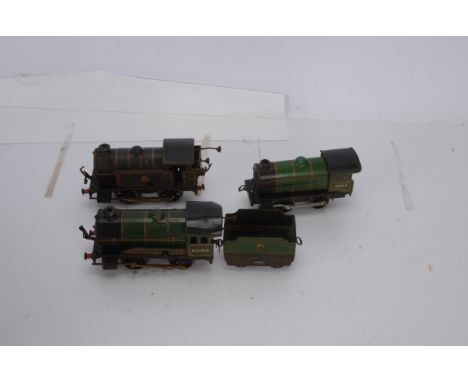 Hornby 0 Gauge Post-War Clockwork Locomotives and Track, BR black Type40 Tank Engine (scratches and rust), , BR green Type 51