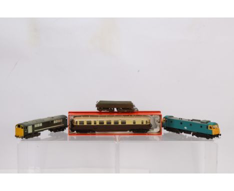 OO Gauge Kitbuilt Diesel Electric and Diesel Railcar, BR green Co-Bo Diesel D5709, modified Hornby-Dublo body with 2-Rail cha