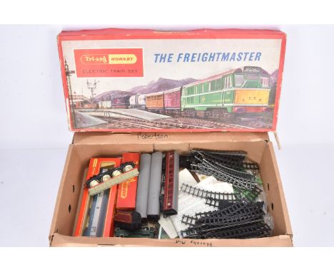 Tri-ang and Tri-ang Hornby OO gauge Steam and Diesel Locomotives Coaches Wagons with Airfix kits and accessories, Tri-ang R25