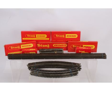 Collection of Tri-ang 00 Gauge Super 4 Track made in Australia and England, Made in Australia by Moldex, unboxed R481 Long St