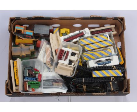 Large collection of Lone Star 000 N Gauge Locomotives Rolling Stock Gulliver Buildings Vehicles Track and other items, includ