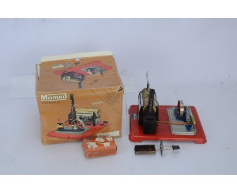 Mamod SP4 Stationary Steam Engine, with Flywheel attachment, burner and tablets, in original box, G-VG, box F-G 