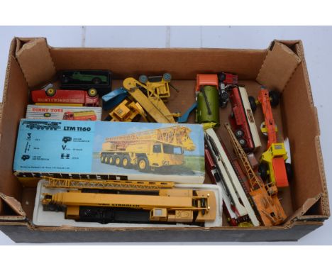 Postwar and Modern Diecast Vehicles,  commercial vehicles, includes a boxed Liebheer 1:50 scale LTM 1160 mobile crane (with d