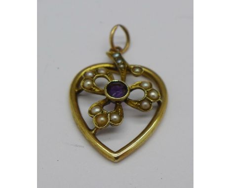 A 9ct gold, heart shaped pendant set with amethyst and seed pearl, 2g