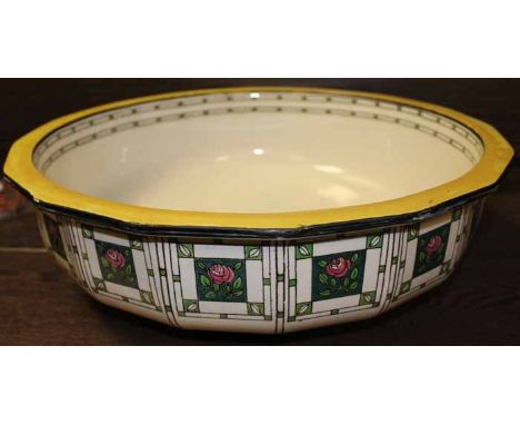 LARGE ROYAL DOULTON WASH BASIN
with Art Deco style pattern, marked with factory mark to base and 'D4033', 41cm in diameter