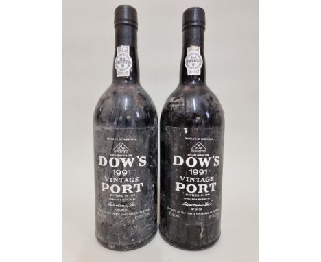 Two 75cl bottles of Dow's 1991 vintage port. (2) 