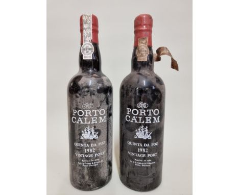 Two 75cl bottles of Ca'lem Quinta da Foz 1982 vintage port. (2) 