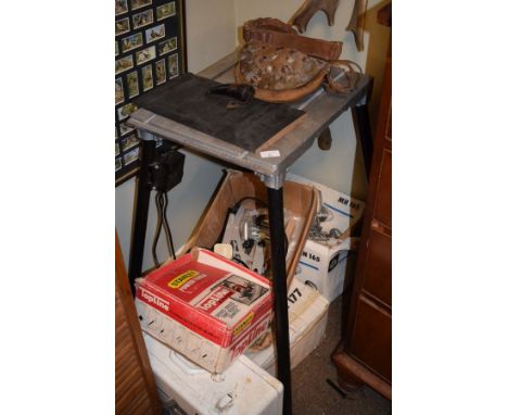 Workshop tools including; router, planer, circular saw and a saw table etc   Condition: 