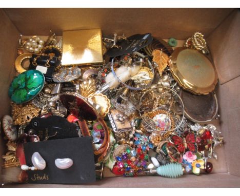 Box of sundry costume jewellery 