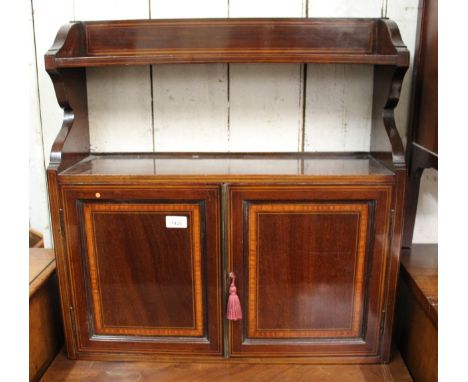 Edwardian mahogany and satinwood crossbanded two door wall bracketIn good clean condition 