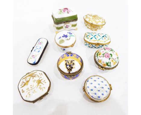 Quantity of porcelain decorative trinket boxes (1 box) 