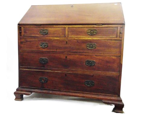 Georgian mahogany gentleman's bureau, the interior fitted with central cupboard, pigeonholes and small drawers, with two shor