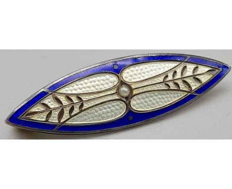 An Antique Victorian Enamel Brooch with Seed Pearl in the Centre. 4cm. 