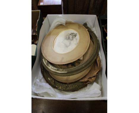 Two gilt frames, a small print etc. (AF).