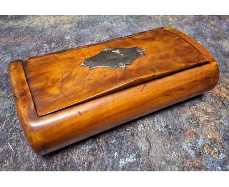 A 19th century maple rounded rectangular table snuff box, integral hinged cover, 16.5cm wide, c. 1840 