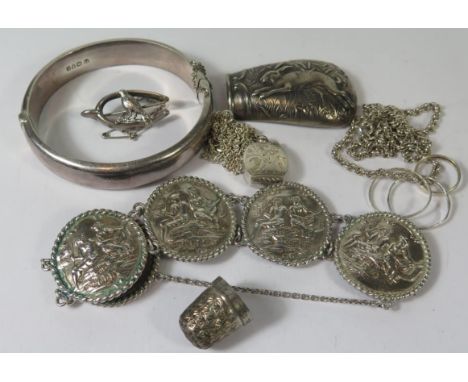 A Selection of Silver Jewellery including bracelet, hinged bangle etc. 