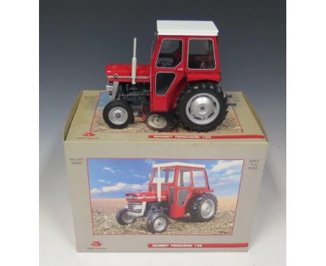 A Universal Hobbies Massey Ferguson 135 Scale Model Tractor 1/16 Boxed 