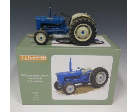 A Universal Hobbies Fordson Super Dexta Diesel 2000 - (U.S. Version) Scale Model Tractor 1/16 Boxed 