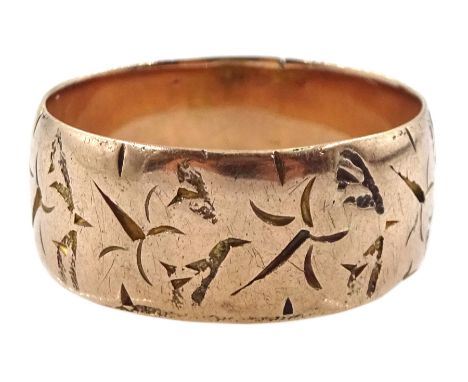  Late 19th/early 20th century 9ct rose gold wedding band, with engraved decoration, hallmarkedCondition Report:Approx 3.43gm,