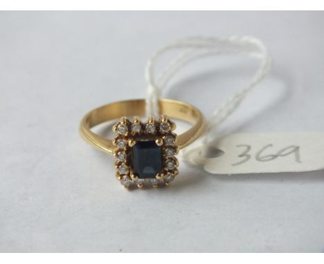 18ct. rectangular set sapphire and diamond ring,  size P 4g.        