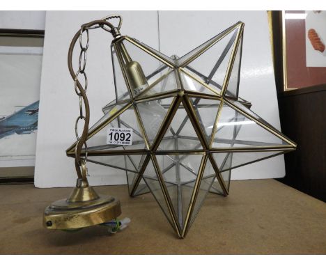 Ceiling Light Fitting 