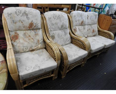 Conservatory Set - Two Seater Sofa and 2x Armchairs