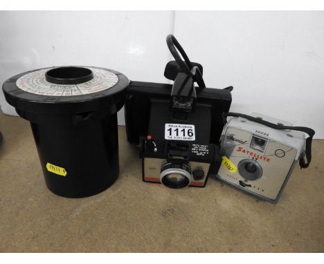 Vintage Polaroid Camera etc 