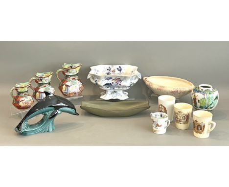 A collection of antique and vintage china and pottery - including a 20th century Chinese famille verte ginger jar, painted wi