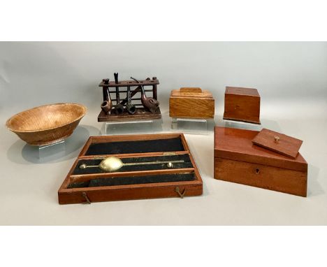 A small collection of wooden ware - including a pipe rack in the form a five bar gate, holding four vintage pipes, two of the