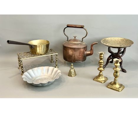 A small collection of metal ware - including a 19th century brass rectangular trivet; 29.25cm long; a brass and wrought iron 