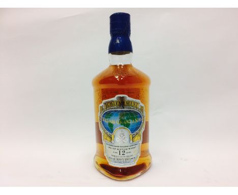 WILLIAM GRANT & SONS ACHIEVEMENT AGED 12 YEARS
Blended Scotch Whisky
Bottled to celebrate the Queen's award for Export Achiev