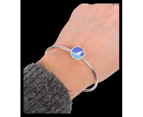 CARL M COHR - a Danish modernist sterling silver enamel abstract bangle, internal circumference 19cm, 18.7g