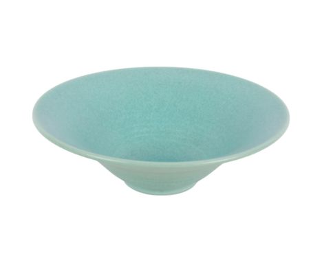 Pilkingtons Royal Lancastrian ribbed bowl, 23.5cm across