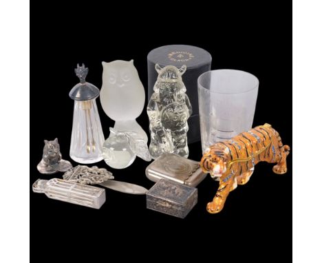 Various collectables, including silver miniature pillbox, leather-cased medicine glass, tiger trinket box, etc
