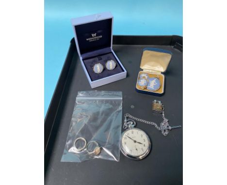 Jaspar ware jewellery and a cameo ring etc.
