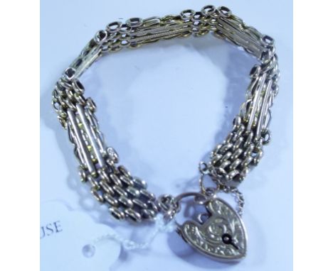 A 9ct gold gate link bracelet, with padlock clasp, approx. 14.2 g